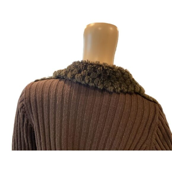 Tiara Brown Faux Fur Zip-up Ribbed Sleeves Collar Womens Sweater Size Large - Picture 6 of 13
